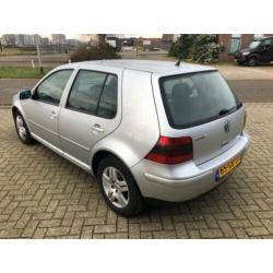 Volkswagen Golf 2.0 Highline ZEER MOOIE EN DEALERONDERHOUDEN