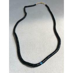 Te koop: Afrikaanse ‘Snake Trade Beads’ ketting