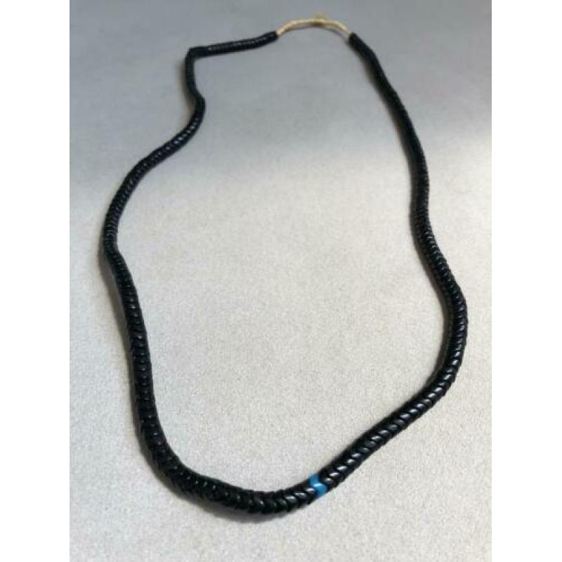 Te koop: Afrikaanse ‘Snake Trade Beads’ ketting
