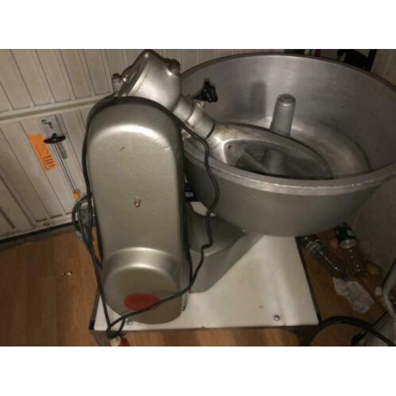 Molen deeg machine
