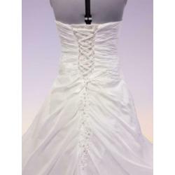 Aanbieding grote maat trouwjurk, mt 48 50 52