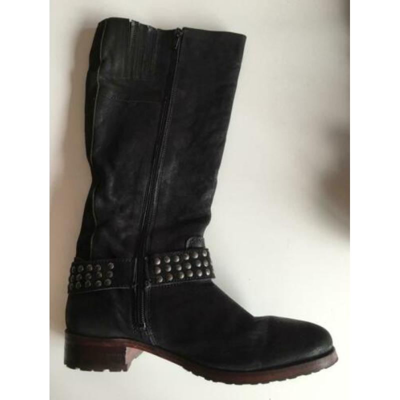 Laarzen zwart leer 38