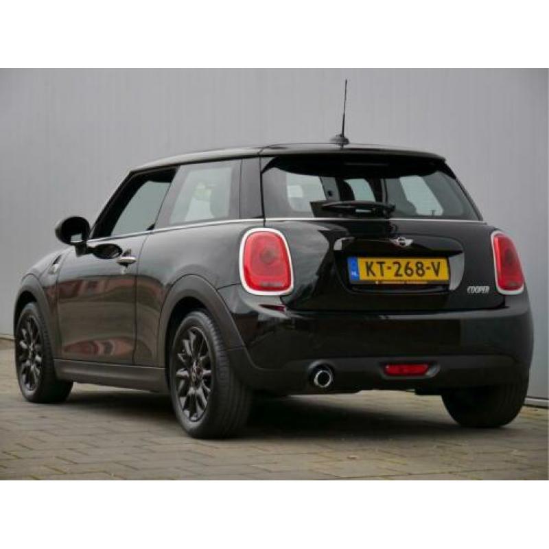 MINI Mini 1.5 136pk Cooper Business € 15.795,00