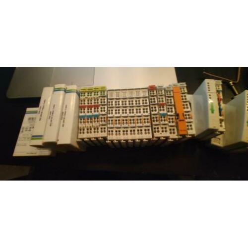 Diverse items van Wago PLC I/O-systemen.