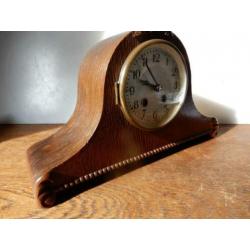 Antiekè kleine schoorsteen pendule 1920