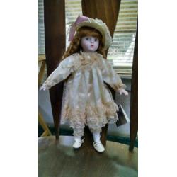 porseleinen pop the heritage doll collection, porcelain doll
