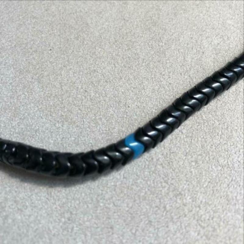 Te koop: Afrikaanse ‘Snake Trade Beads’ ketting