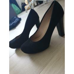 Unisa zwart suede maat 38