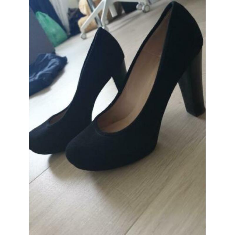 Unisa zwart suede maat 38