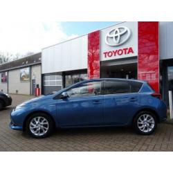 Toyota Auris 1.8 Hybrid Dynamic / Keyless Entry / Parkeercam