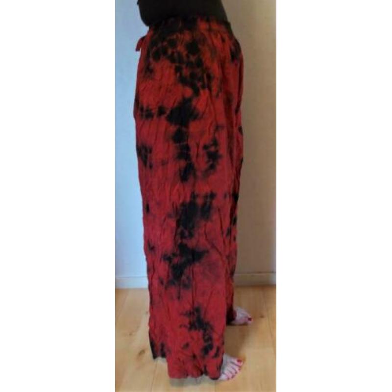 Rood/zwarte Ibiza/hippie look print broek! M/L