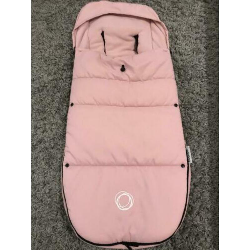 Soft pink Bugaboo voetenzak nieuwe model in nette staat