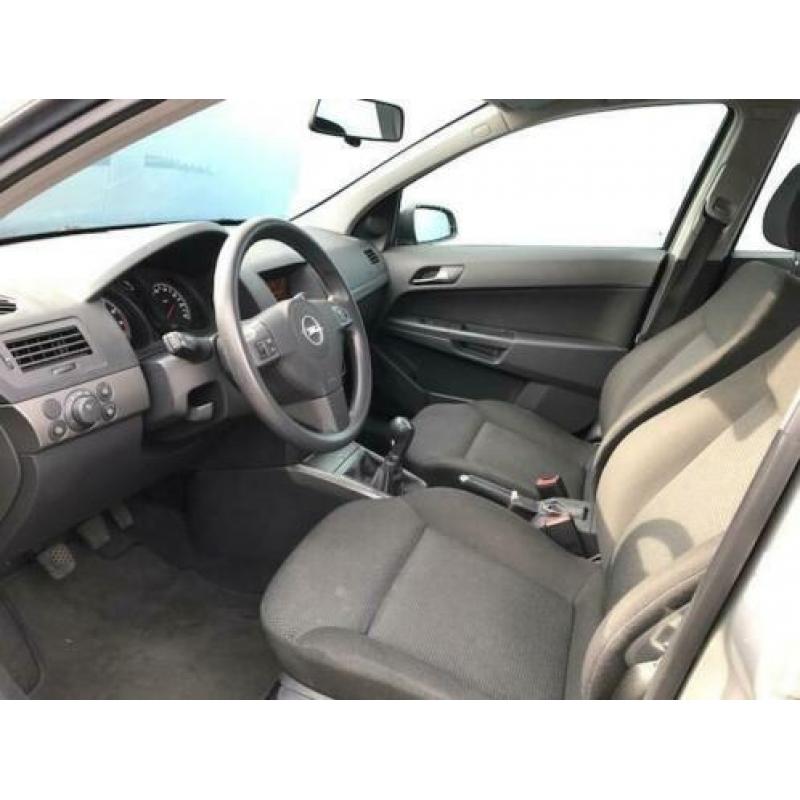 Opel Astra 1.6 Essentia Cruise Control/NAP/Airco