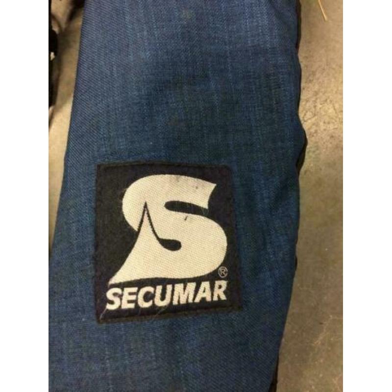 8 stuks reddingsvesten automaat Secumar Golf275THW 40-120 kg