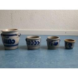 4 kleine Keulse gres potten