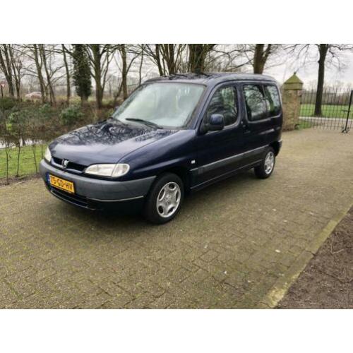 Peugeot Partner 1.8 Combispace 2000 Blauw Apk 4-3-2021