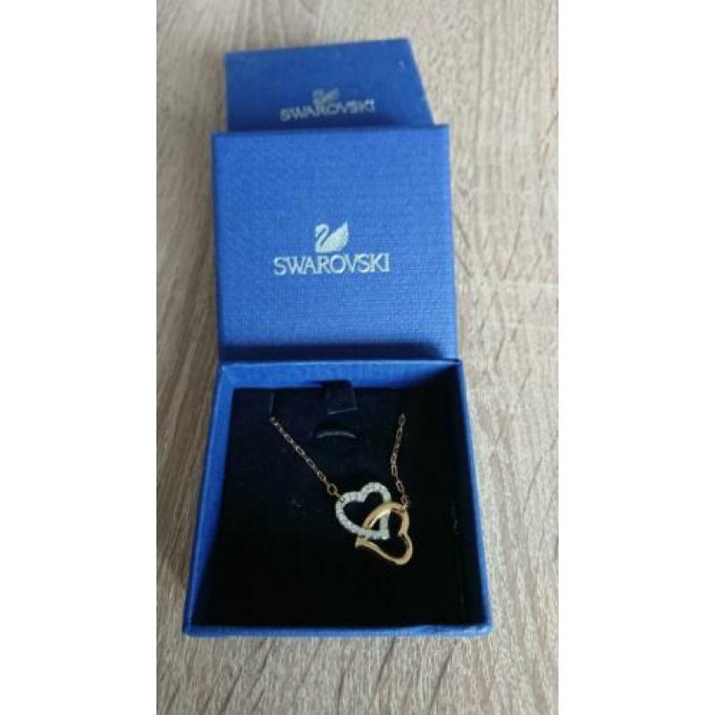 Laatste 2 swarovski sieraden ( ketting + armband)