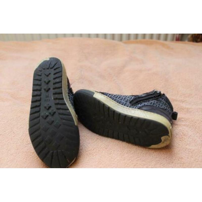 mooie schoenen van FENDI