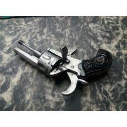 Antieke penvuurrevolver.
