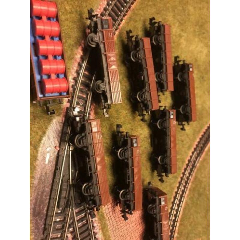 Minitrix Bakwagens 9 stuks
