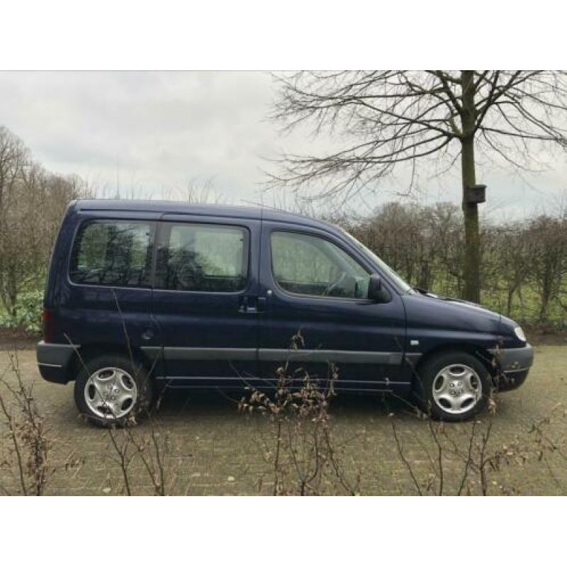 Peugeot Partner 1.8 Combispace 2000 Blauw Apk 4-3-2021