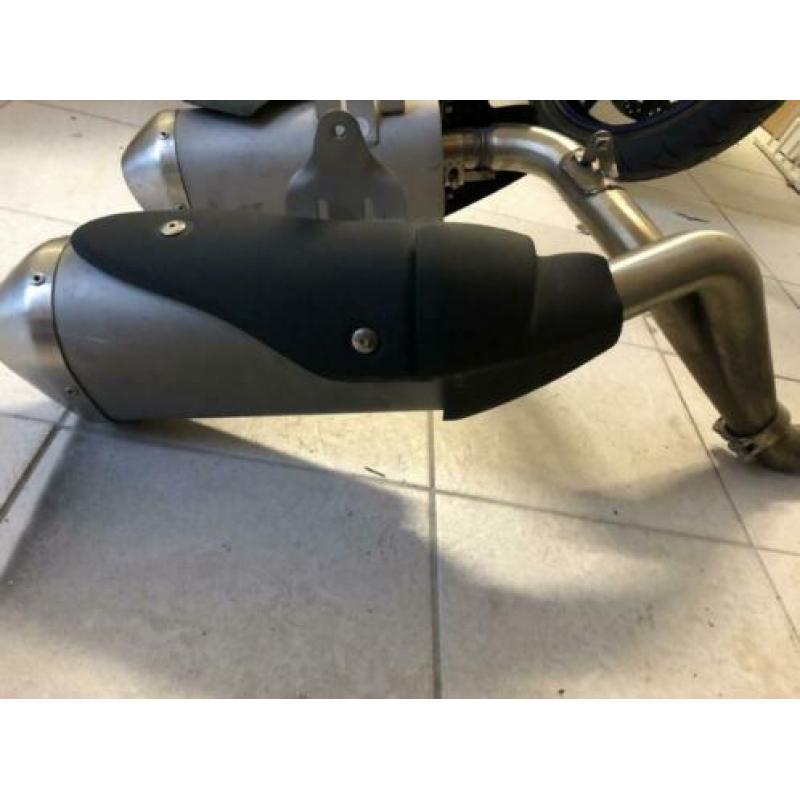 Triumph speed triple 1050 uitlaat uitlaten speedtriple