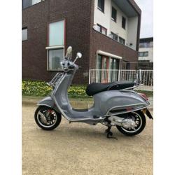 ????Vespa sprint 2017 Nardo grey????