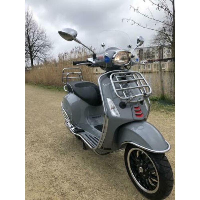 ????Vespa sprint 2017 Nardo grey????