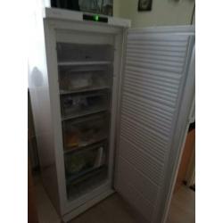 Diepvries kast met 6 lades