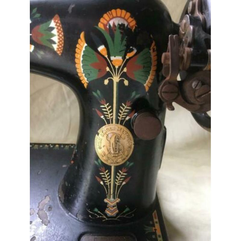 Antieke Singernaaimachine, zeer decoratief!