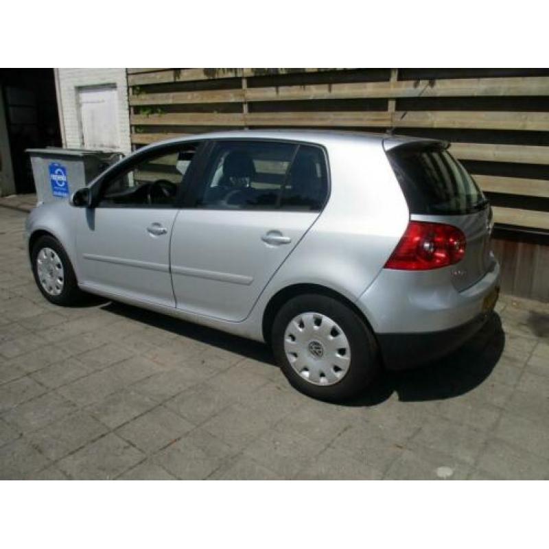 Volkswagen Golf 2.0 TDI 5 deurs met airco (bj 2009)