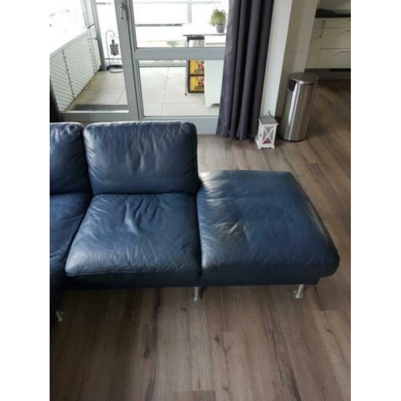 Hoekbank blauw leder, in goede staat, voor de beginner.