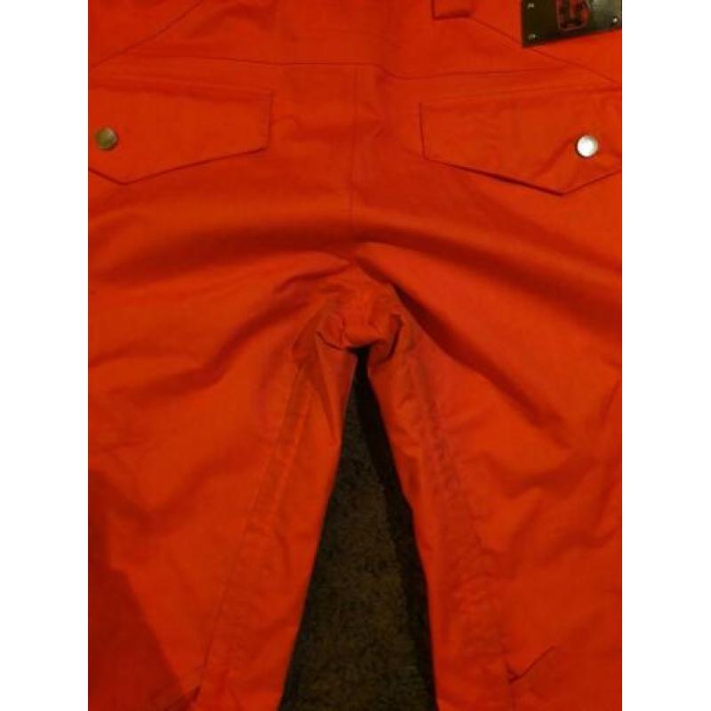 Burton dames snowboard broek, maat Medium, slimfit