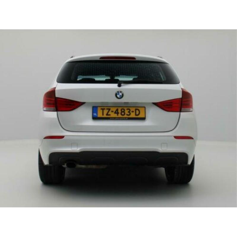 BMW X1 sDrive18i Executive M uitgevoerd (bj 2011)