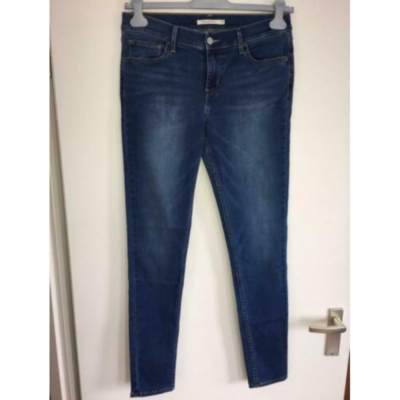 Levi’s 710 Super Skinny maat: 31
