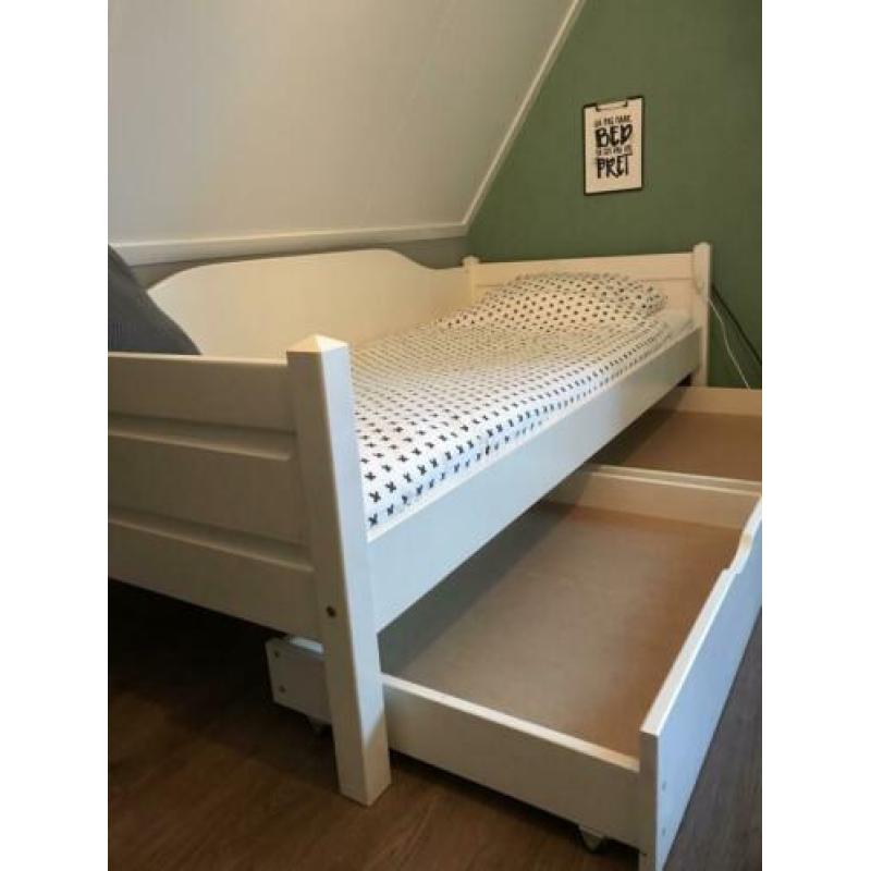 Wit bed - ledikant incl matras en 2x lade
