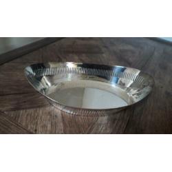 Verschillende zilver kleurige schalen