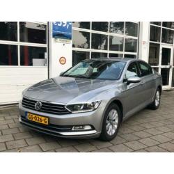 Volkswagen Passat 2.0 TDI Business Groot Navi Ecc Pdc Led