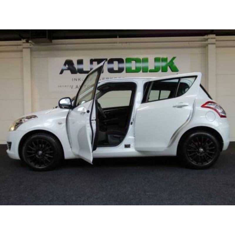 Suzuki Swift 1.2 Exclusive Pearl Black on White