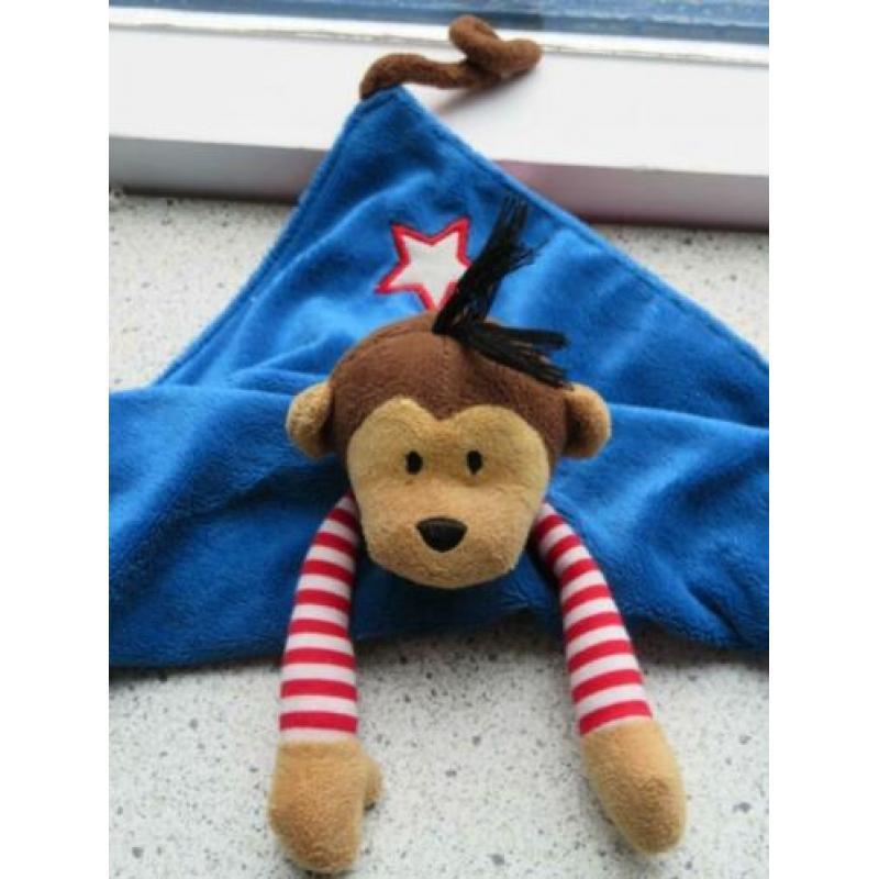 Knuffeldoek aap merk Die Spiegelburg meet ca 32 cm bij 34 cm