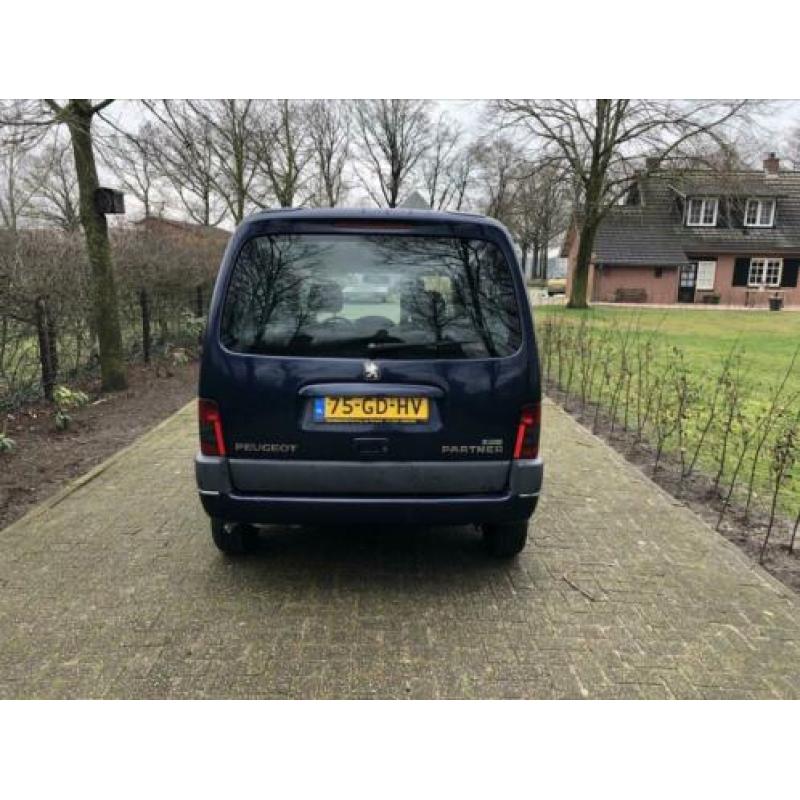 Peugeot Partner 1.8 Combispace 2000 Blauw Apk 4-3-2021