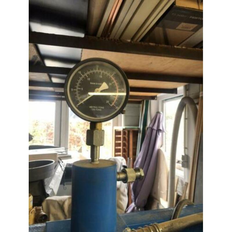 Hydrolisch pneumatisch 20 tons pers