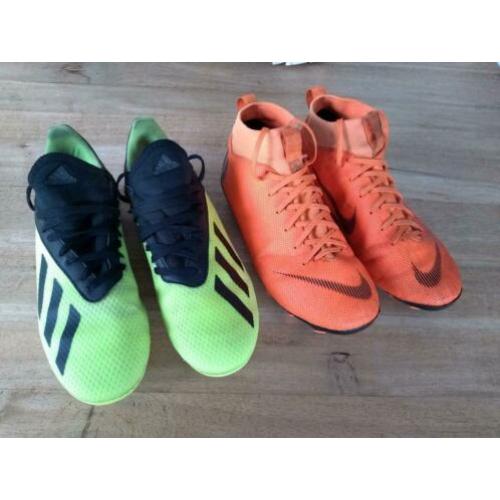 2 paar voetbalschoenen maat 37,5 en 38