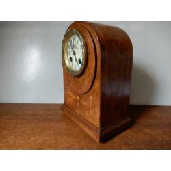 Franse pendule wortelnoten 1850