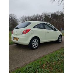 Opel Corsa 1.2 16V 3D 2011 Groen