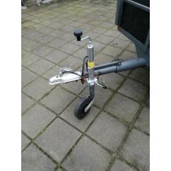 Grote aanhangwagen met torsieas