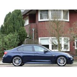 Bmw 3-serie 320d M3 ed. LED / carbon / M-perf. *NAP*