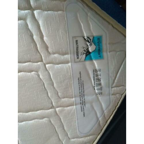 Everest matras polyethermatras afmeting 90x200 cm ***