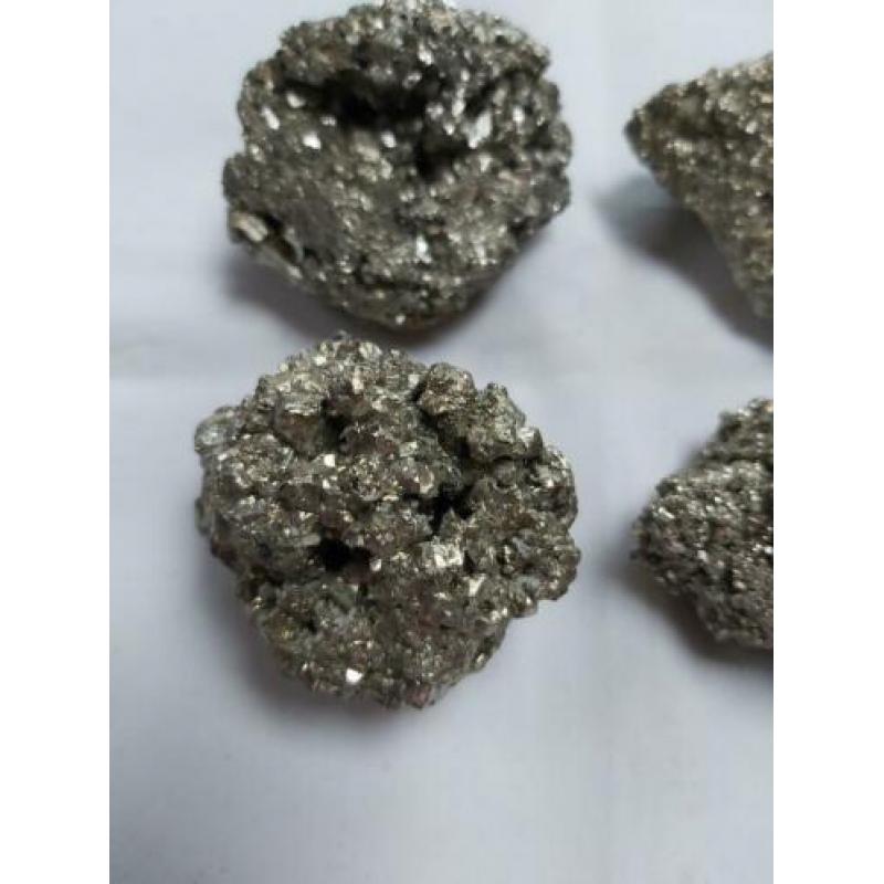 Set van 4 pyriet clusters 5 tot 6 cm 428 gram PY1