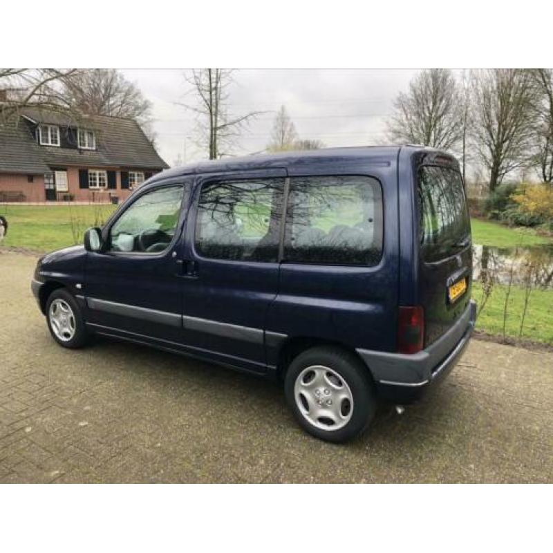 Peugeot Partner 1.8 Combispace 2000 Blauw Apk 4-3-2021